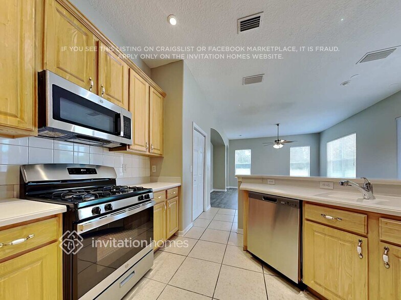 Building Photo - 1150 Helmsdale Dr