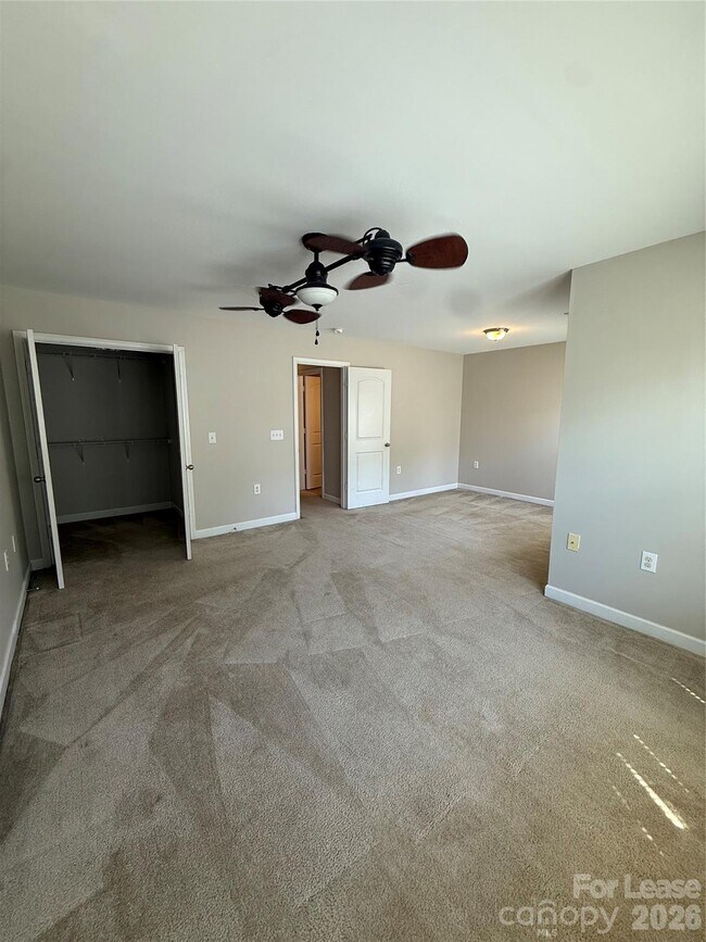 Building Photo - 5675 Stafford Rd