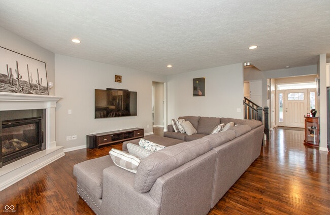 Building Photo - 2473 Commons Ct