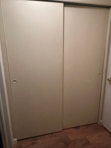 Building Photo - 5323 Ravens Crest Dr