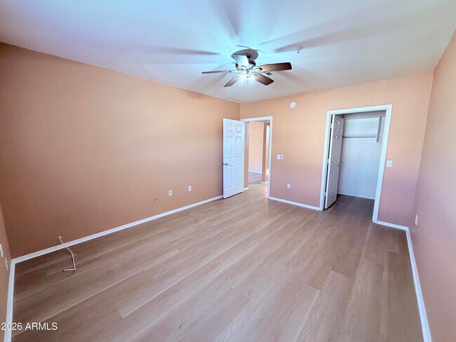 Building Photo - 1295 N Ash St