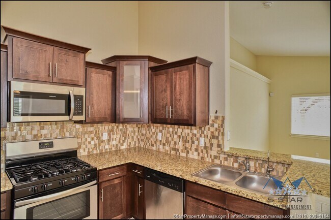 Building Photo - 14920 Tim Hardaway