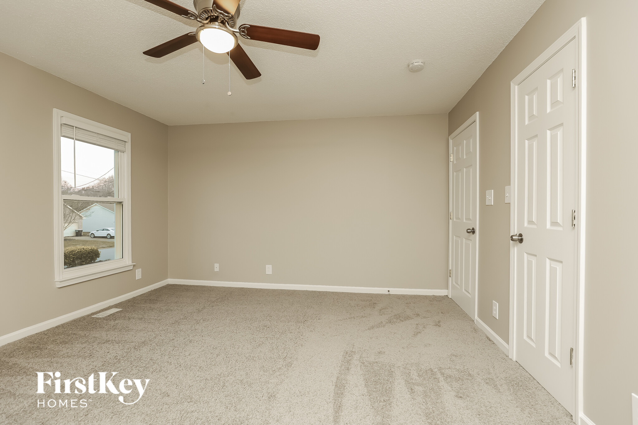 Building Photo - 161 Shady Maple Dr