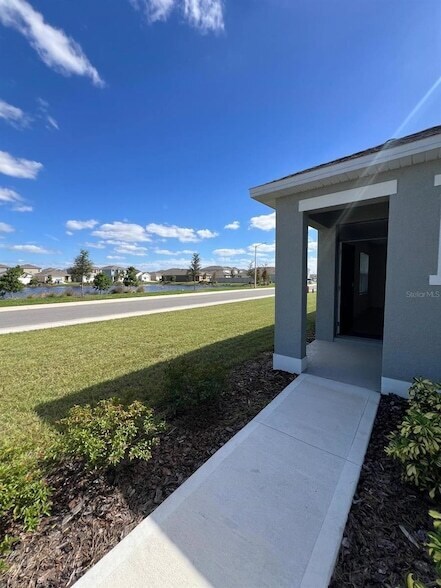 Building Photo - 2602 Angel Fls Dr