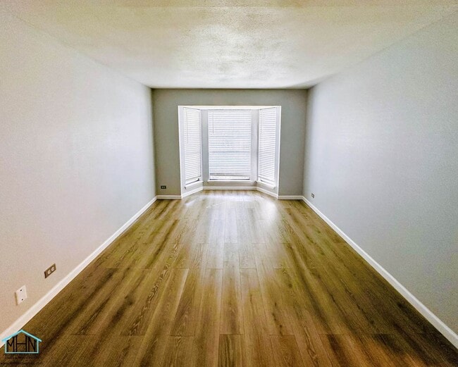 Building Photo - Welcome to Your Dream Home in Thunderbird ...