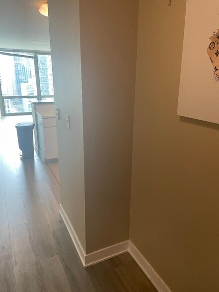 Building Photo - 2 E Erie St