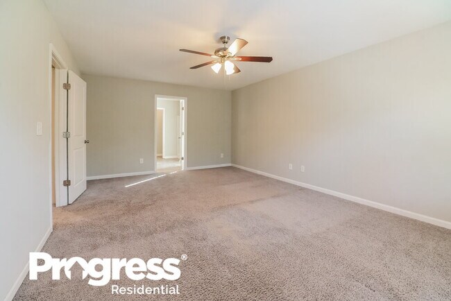 Building Photo - 286 Waters Edge Pkwy