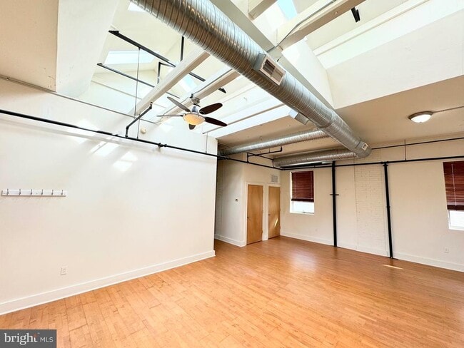 Building Photo - 431 Fairmount Ave