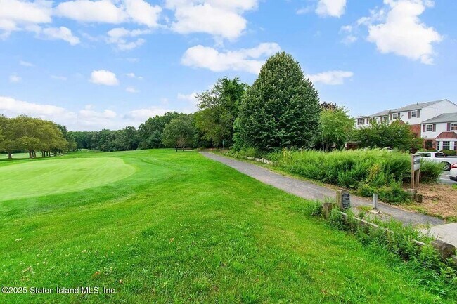 Building Photo - 1630 Forest Hill Rd