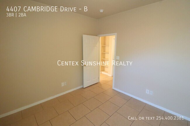 Building Photo - 4407 Cambridge Dr