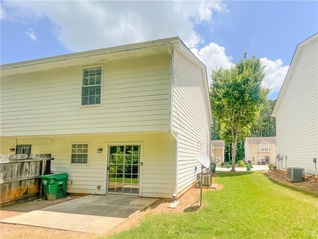 Building Photo - 3116 Fields Dr