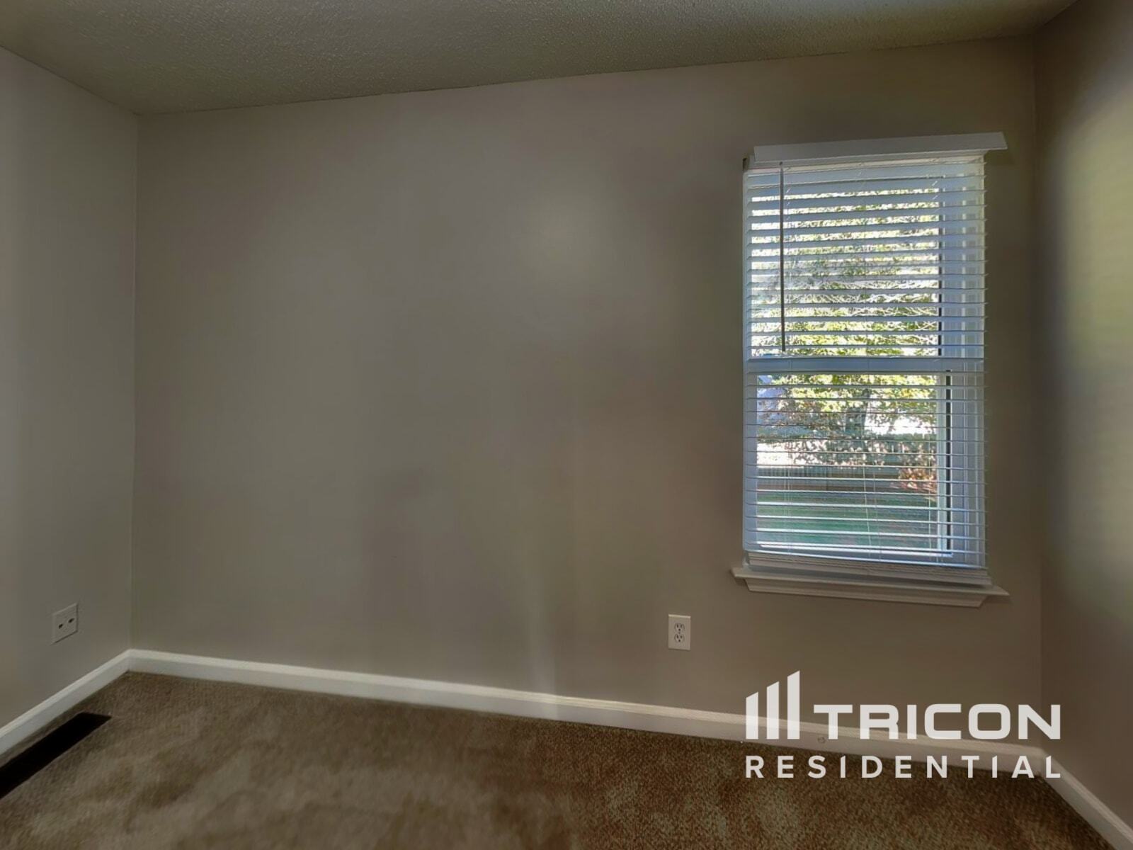 Building Photo - 2121 Serenity Dr NW