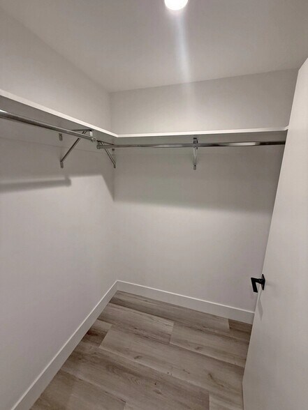 Building Photo - 11155 Huston St