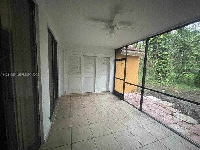 Building Photo - 3846 Coral Tree Cir