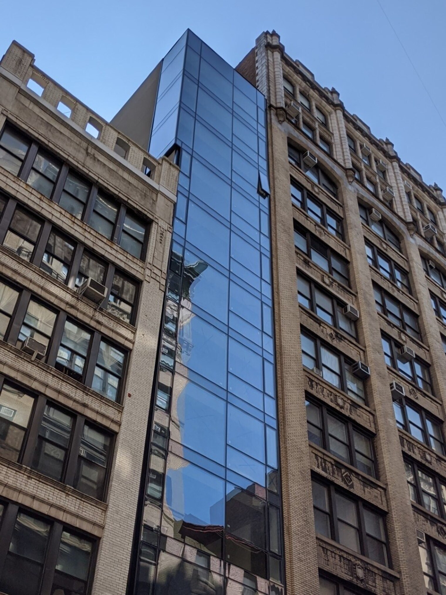 Building Photo - 119 W 24 St