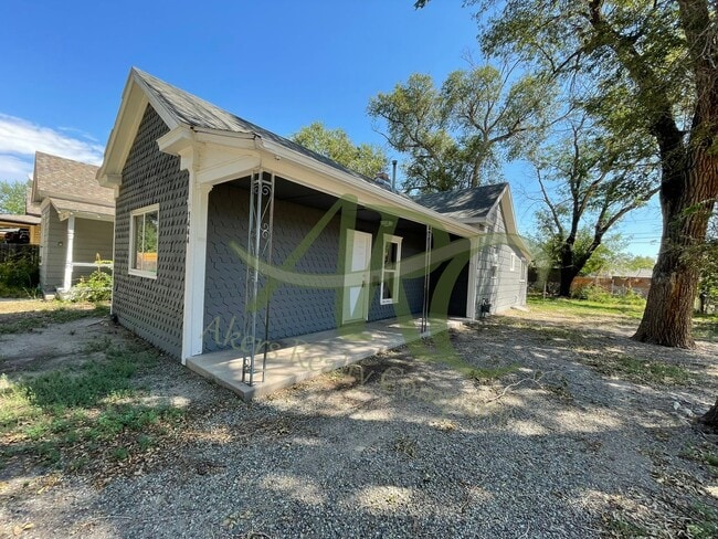 Building Photo - 1444 Cypress St