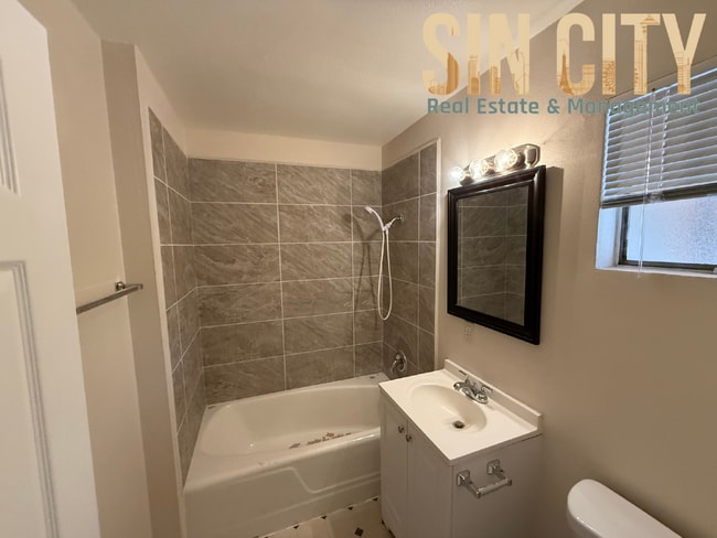 Building Photo - Discover Urban Comfort: Spacious 1-Bedroom Oasis at Lyn Capri