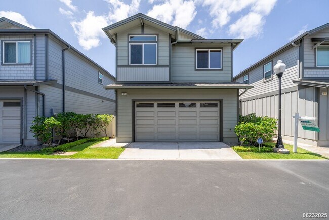 Available now! Updated 4-bedroom, 2.5-bat... - Available now!  Updated 4-bedroom, 2.5-bat...