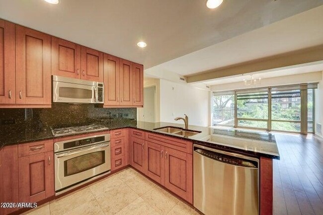 Building Photo - 7151 E Rancho Vista Dr