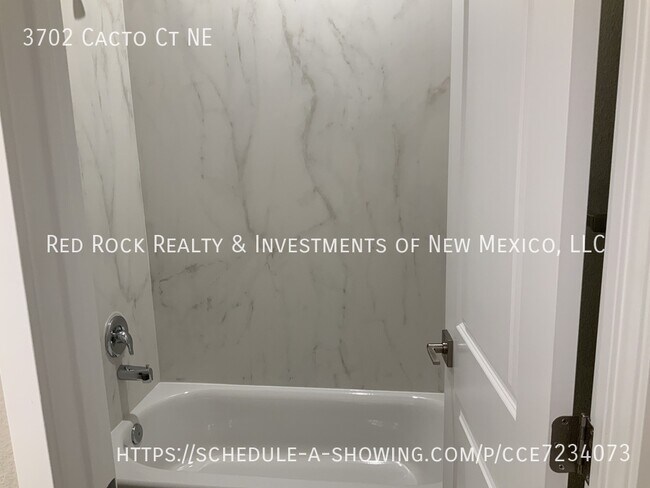 Building Photo - 3702 Cacto Ct