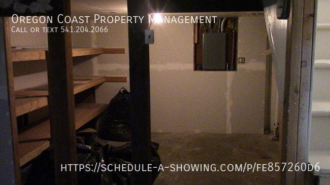 Building Photo - 616 NW Lee St
