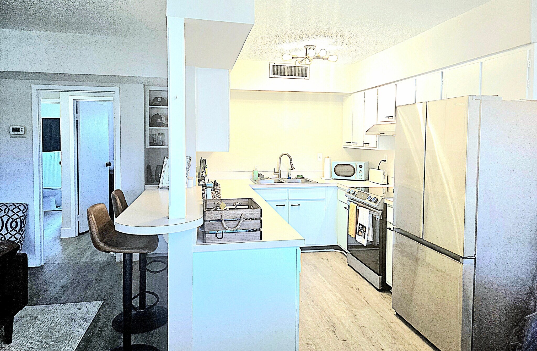 Building Photo - 2873 S Osceola Ave