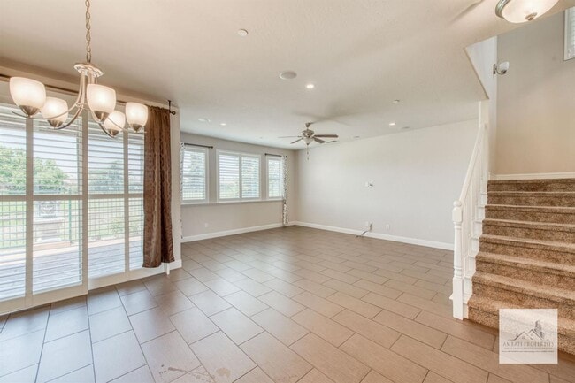 Building Photo - Beautiful 4 bedroom home on the Golf Course!