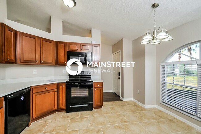 Building Photo - 3 Bedroom Pet-Friendly Home in Winter Haven, FL with Main Street Renewal