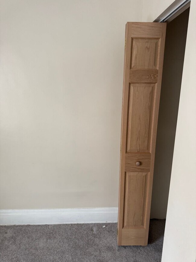 Building Photo - 225 Liberty St