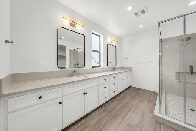 Building Photo - 111 Sea Shell Ave