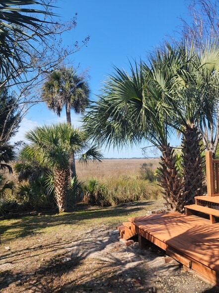 Building Photo - 137 Marsh Edge Ln