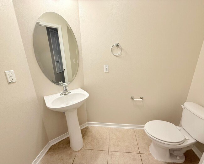 Building Photo - Spacious 4-Bedroom Home – Tanglewood!