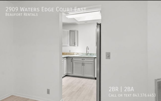 Building Photo - 2909 Waters Edge Ct E