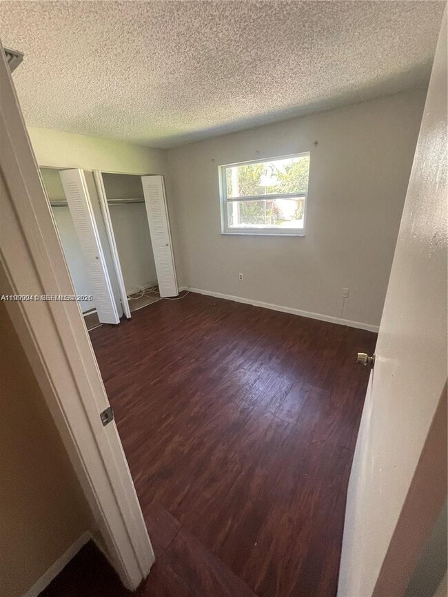 Building Photo - 3266 William Ave