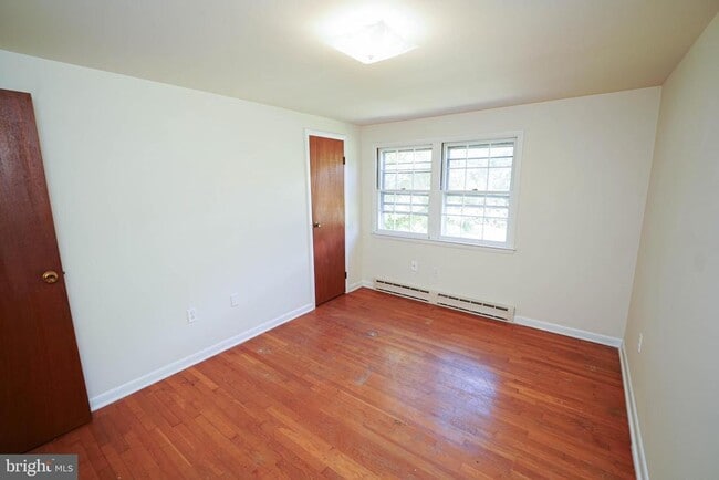 Building Photo - 510 Elberta Ave