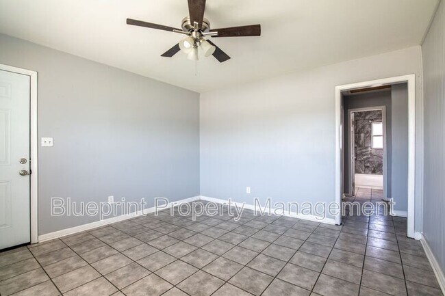 Building Photo - 1521 22nd St Ensley