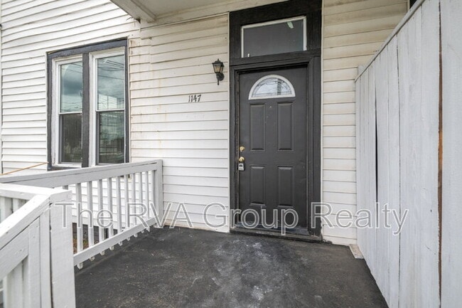 Building Photo - 1147 Farmer St