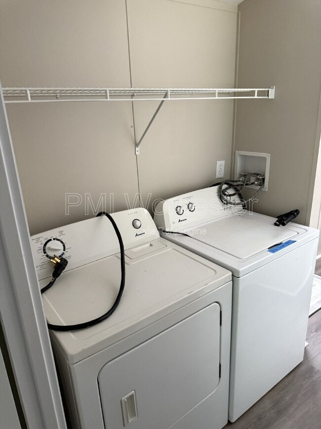 Building Photo - 29 Lachapelle St