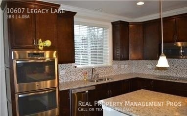 Building Photo - 10607 Legacy Ln