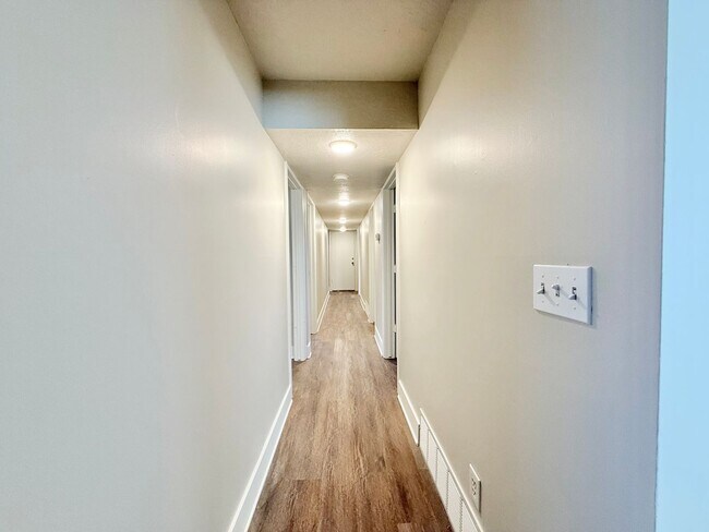 Building Photo - 250 N 360 W