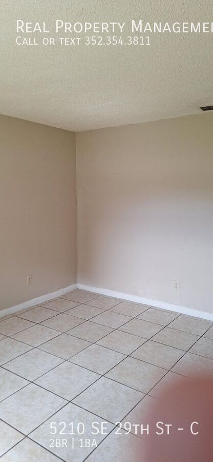 Building Photo - 5210 SE 29th St