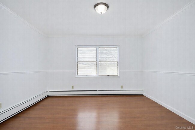 Building Photo - 82A 5th Ave