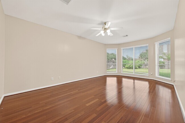 Building Photo - 5907 Indian Hills Ln