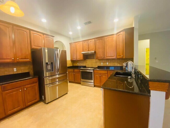 Building Photo - 3838 Regents Way