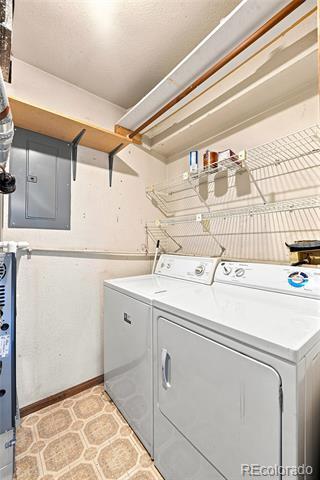 Building Photo - 6242 Willow Ln