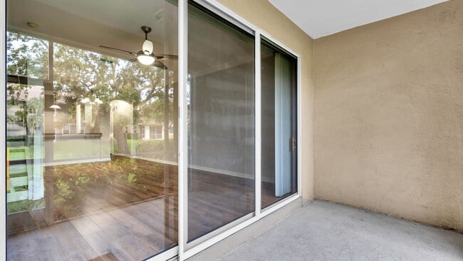 Building Photo - Spacious, light, bright 2 Master BR, 2-car...