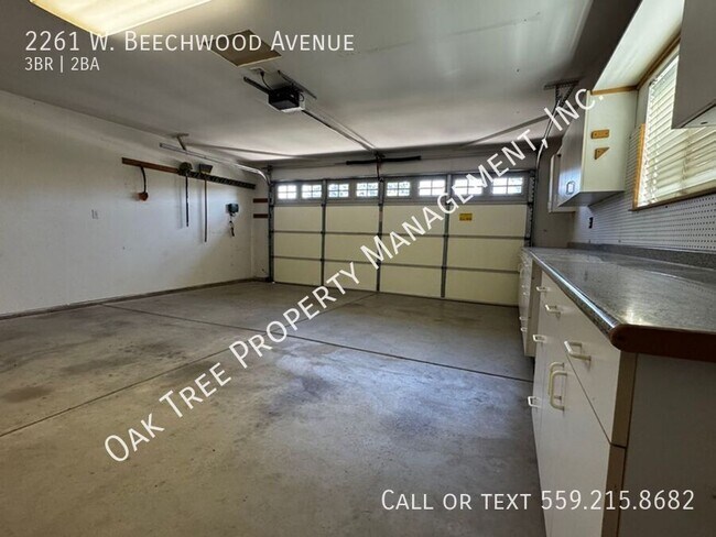 Building Photo - 2261 W Beechwood Ave
