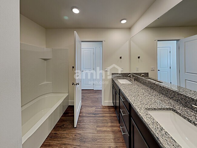 Building Photo - 19323 17th Ave Ct E