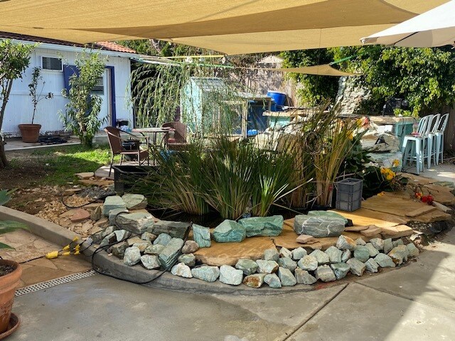 Building Photo - 433 S Fairview St