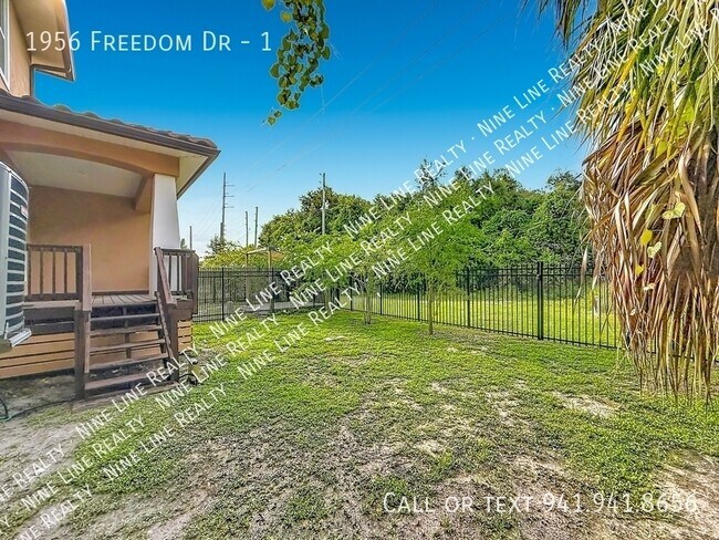 Building Photo - 1956 Freedom Dr